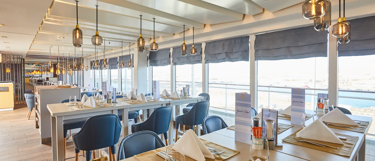 Yacht Club Restaurant