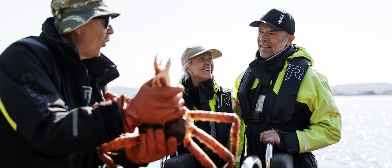 Upplev den norska kustens höjdpunkter genom det varierade utflyktsprogrammet