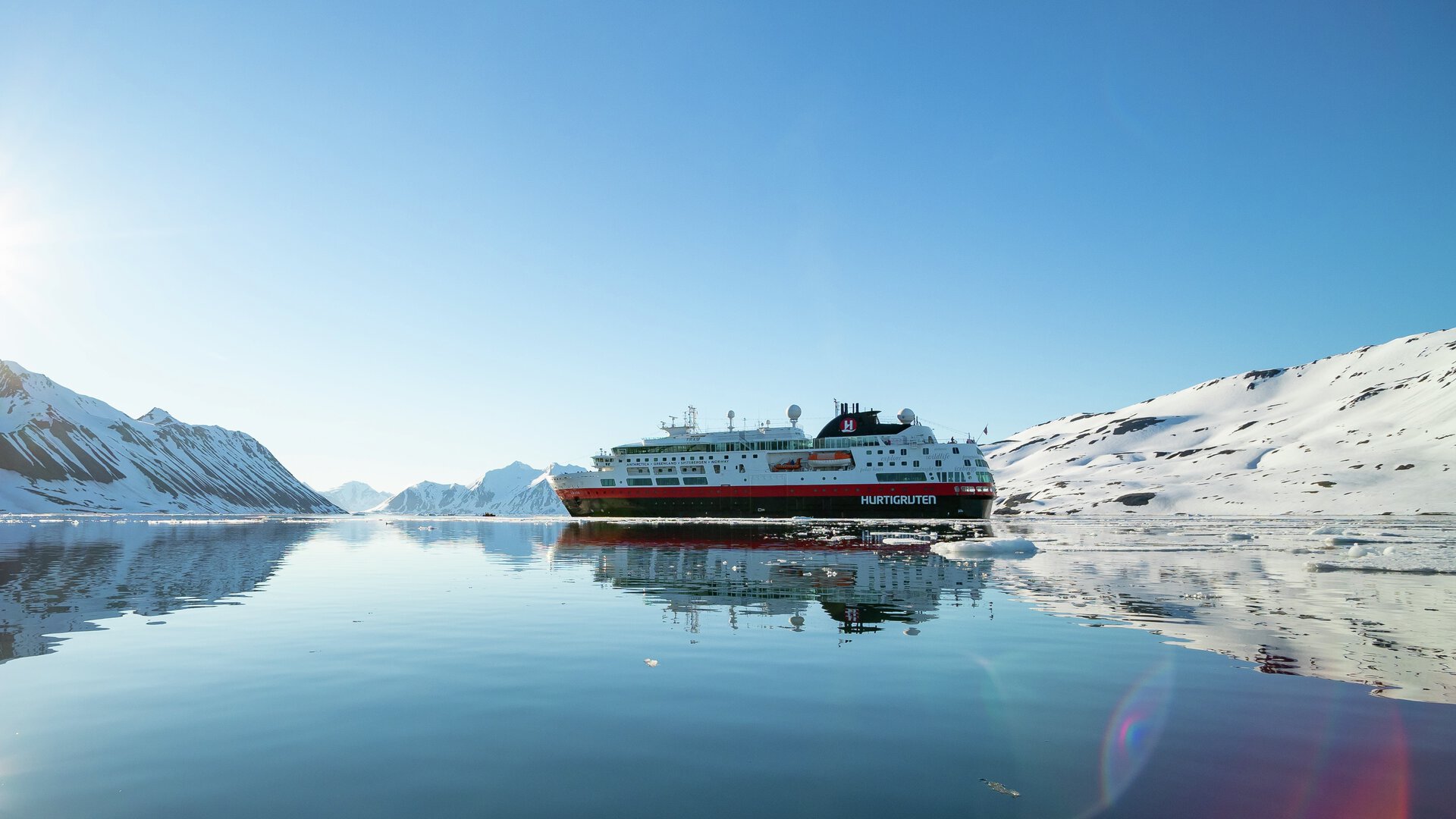 HX Hurtigruten Expedition