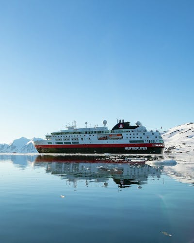 HX Hurtigruten Expedition