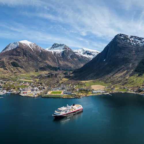 Kryssa från Bergen - Kirkenes t/r